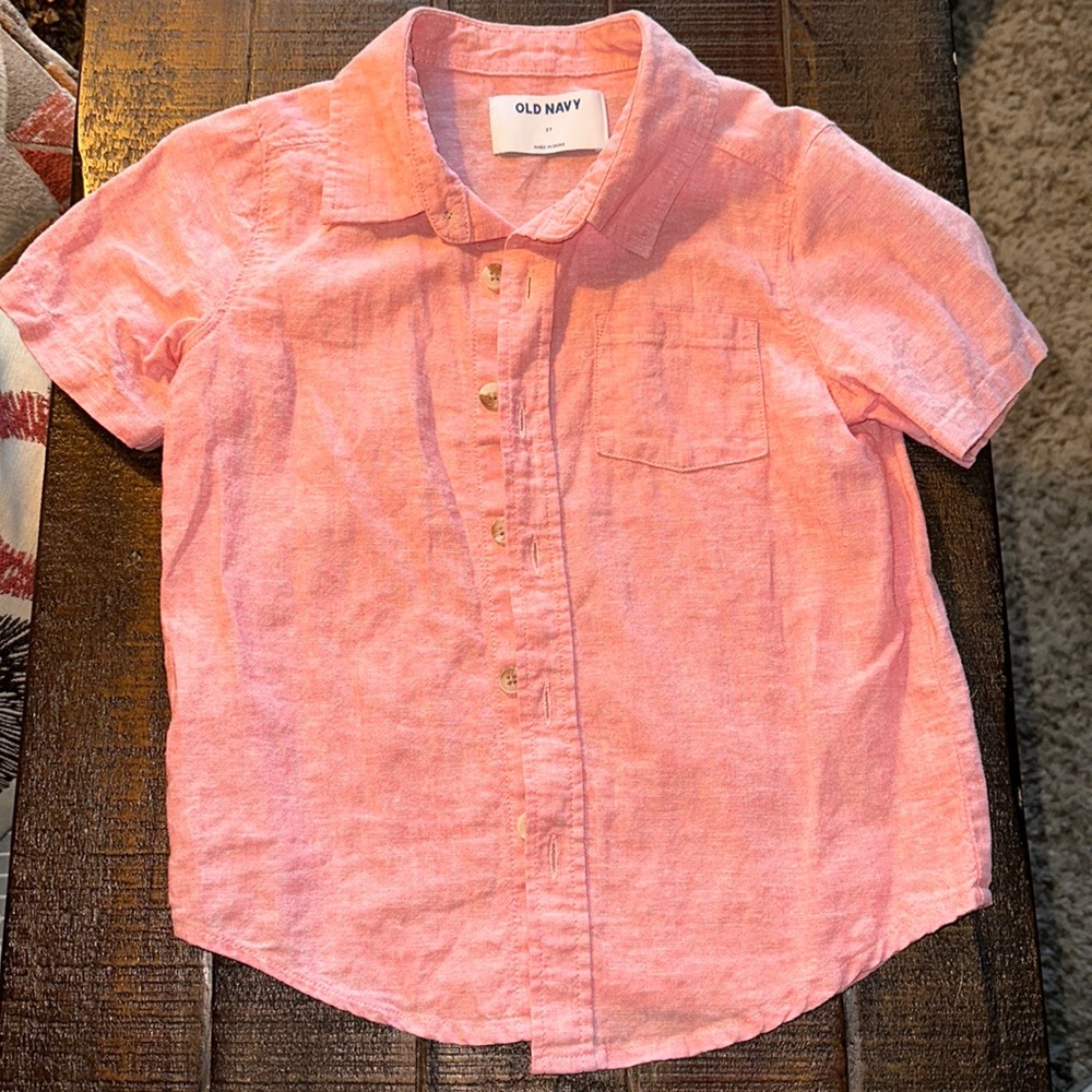 Short sleeve button down